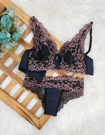 imagem CONJUNTO SUPER LUXO PRETO COM ROSE AT40