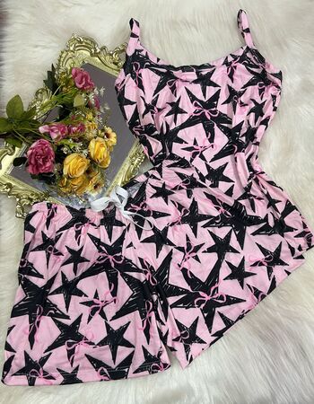 imagem PIJAMA DE SUED ESTAMPADO 631 ESTRELAS ROSA PRETO